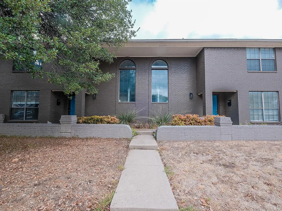 5437 Pershing Ave #5439