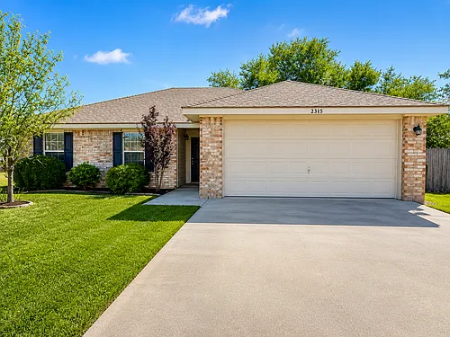 2315 Windy Cir Photo 1 2315 Windy Cir Photo 1