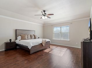 107 Loda Ct, Grand Prairie, TX 75050