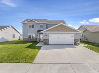 3308 14th St NW, Minot, ND 58703