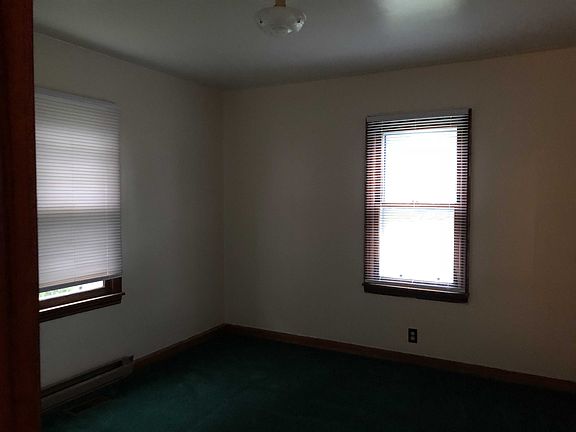 2nd image of 917 E Grimes Ln
