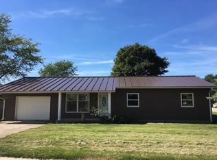1027 E Cedar Rd, Winchester, IN 47394