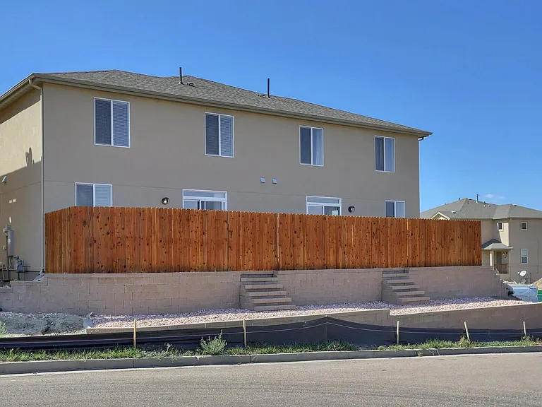 3792 Venice Grv — Photo 24