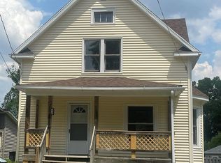 330 W Oak St, Kewanee, IL 61443