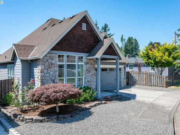 1461 SE Centurion Ln, Gresham, OR 97080