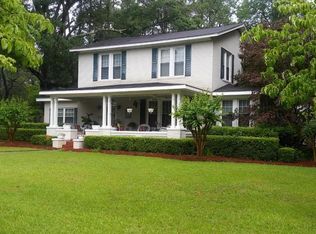 100 Woodlawn Dr, Statesboro, GA 30458