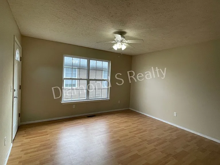 1452 N Ethyl Ave — Photo 9