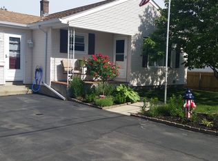 120 Hatfield St, Pawtucket, RI 02861