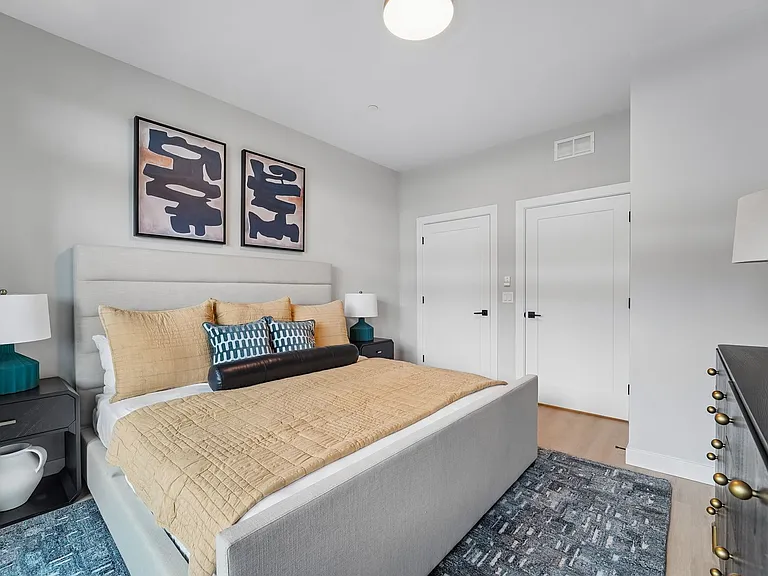 OneWest Apartments — Photo 28