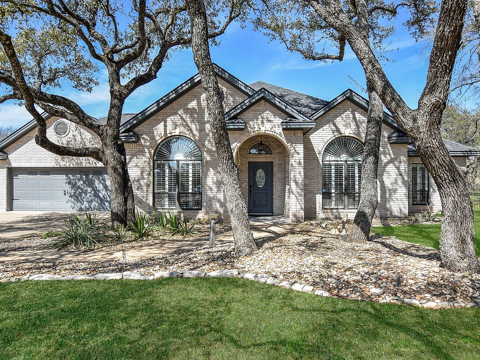 1st image of 110 Wallace Riddell Dr