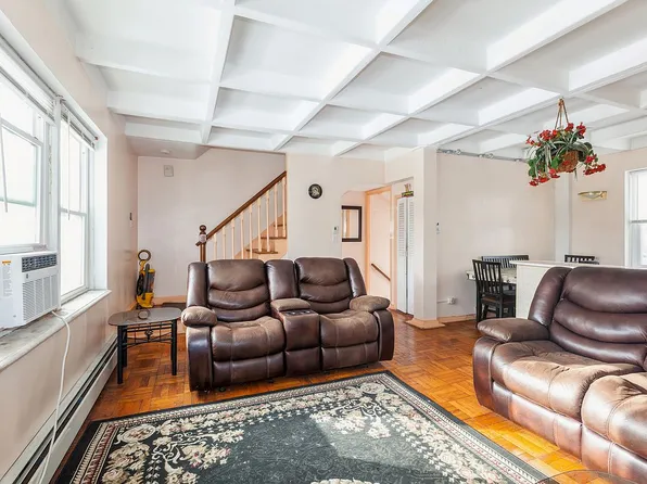 150-38 Village Rd APT 98B, Queens, NY 11432