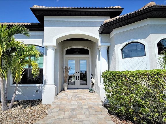 3rd image of 795 Monaco Dr