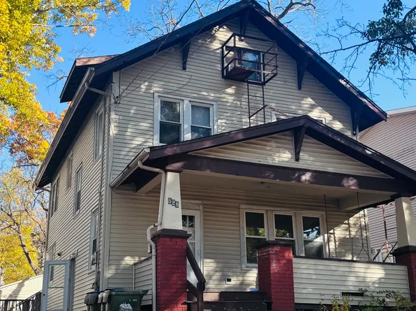 528 S Lucas St #2, Iowa City, IA 52240