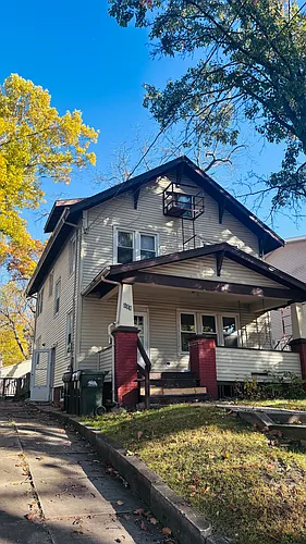 528 S Lucas St #2 Photo 1