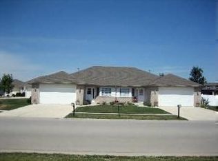 175 Highpoint Cir S, Bourbonnais, IL 60914