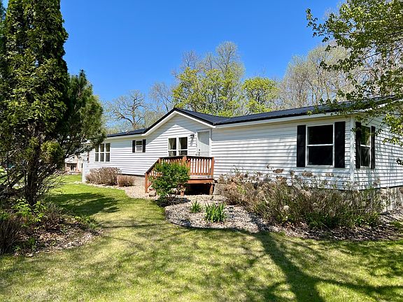 2nd image of 113 Wendy Woods Ln