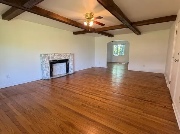 18 Marymont Dr APT 1, Pittsburgh, PA 15235