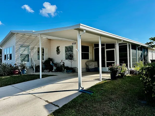 9709 Avalon Dr, Parrish, FL 34219