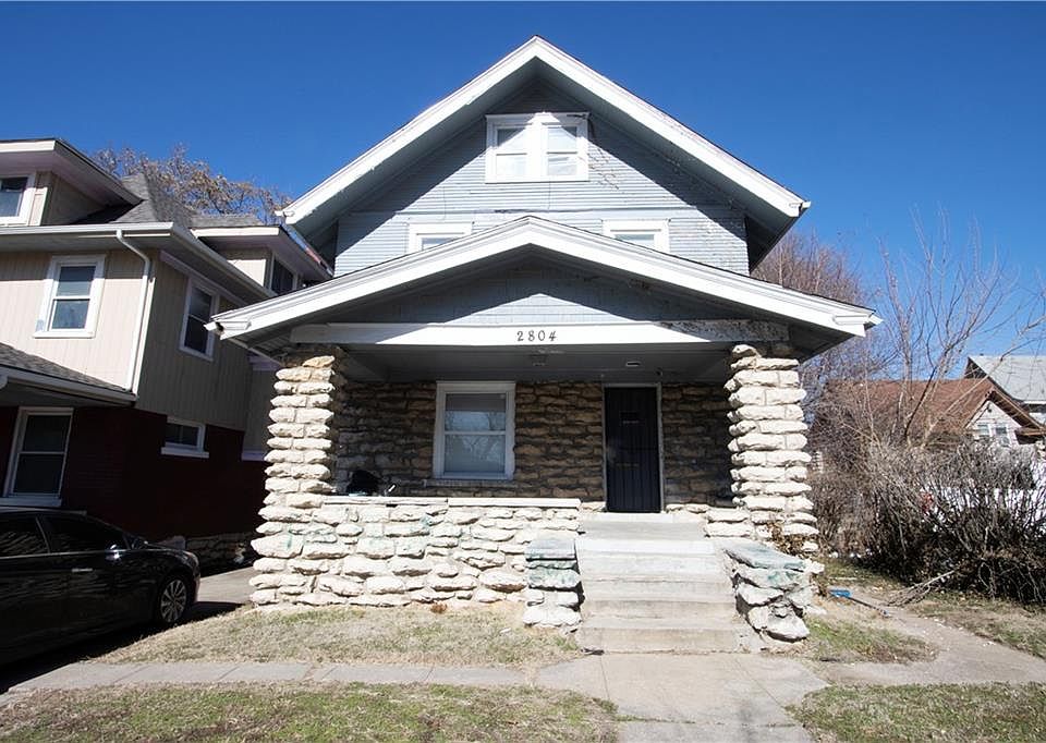 2nd image of 2804 E 35th St
