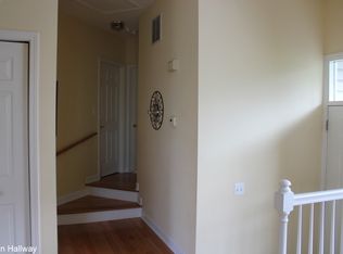 260 Prairie View Ln, Wheeling, IL 60090