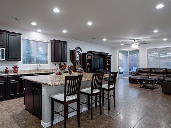 4th image of 612 W Calle Sombra Linda