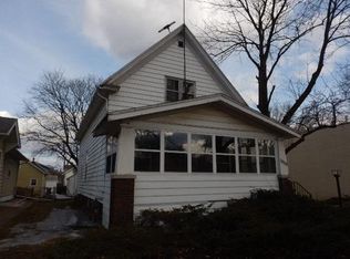 1829 J St SW, Cedar Rapids, IA 52404