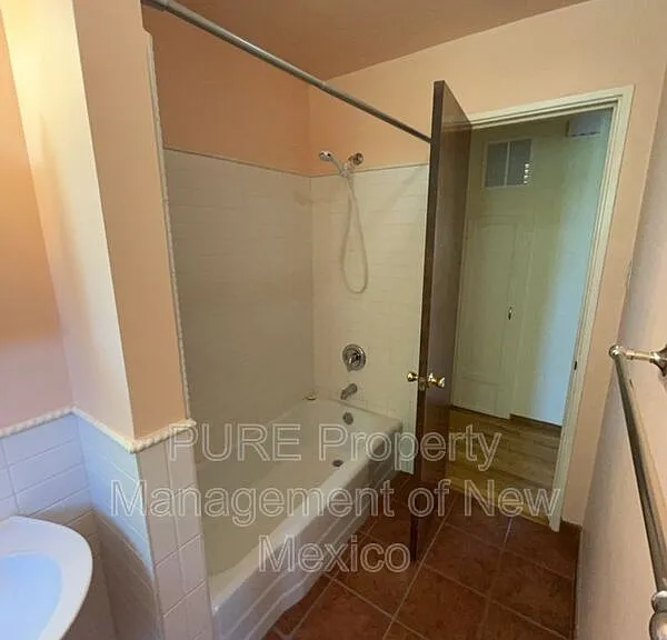 6013 Zimmerman Ave NE — Photo 10