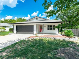 96 S Erb St, Hesston, KS 67062