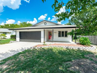 96 S Erb St, Hesston, KS, 67062