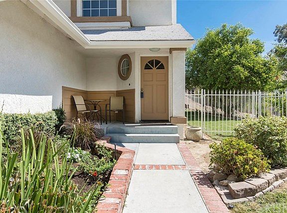 3rd image of 22745 Boxwood Ln