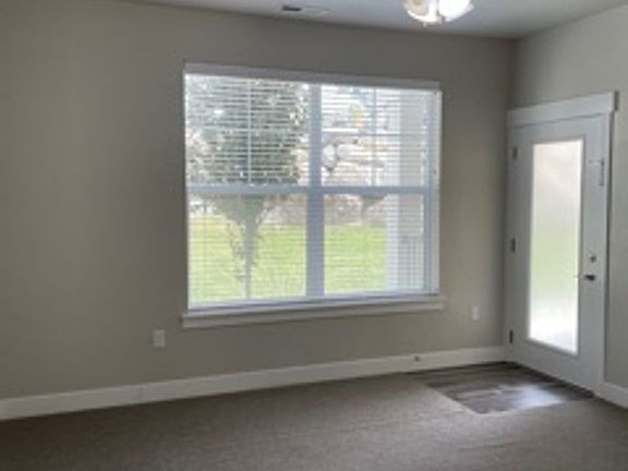3rd image of 4243 W McKellen Dr Unit H101