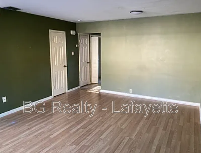 2 bed, 1.5 bath, 1050 sqft, $1,250 — Photo 2