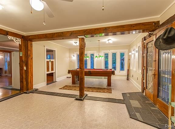 3rd image of 8979 Meadow Farm Dr