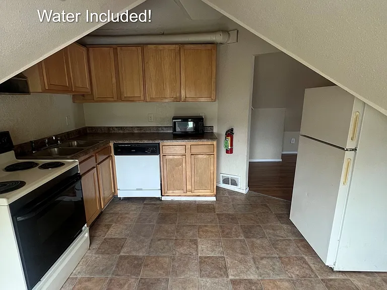 404 W Winneconne Ave #3 — Photo 6
