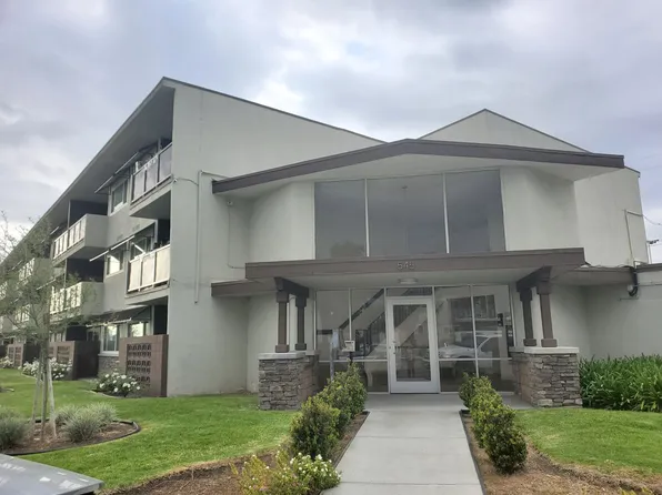 Covina, 545 E Rue Royale St #20, Covina, CA 91723