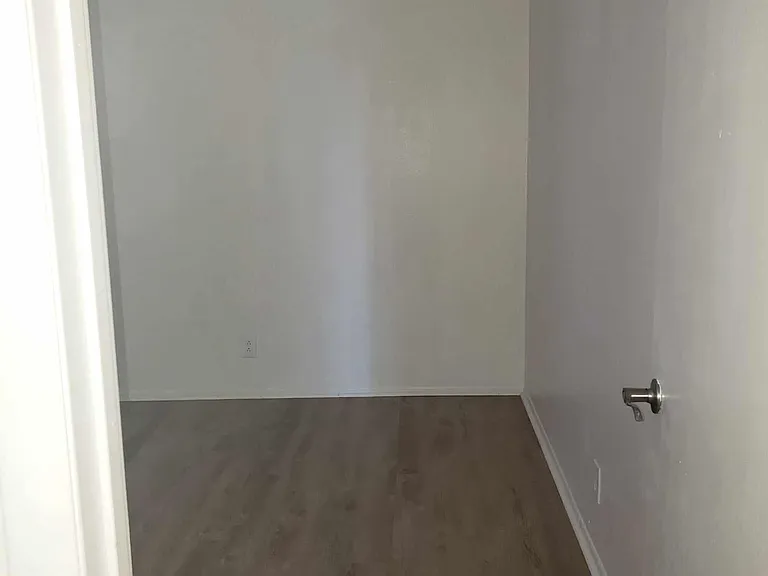 entry bedroom1