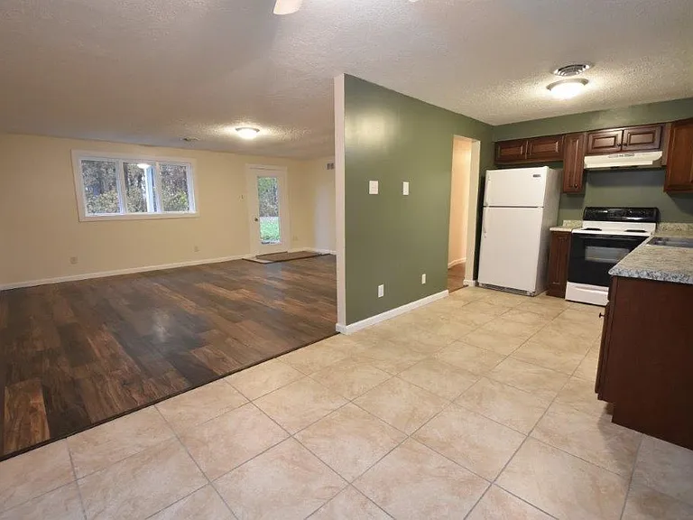 16527 Lincoln Blvd — Photo 8