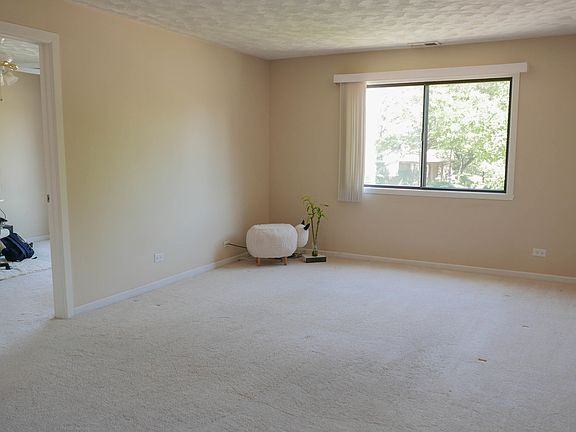 4th image of 768 Whalom Ln Unit 5B2