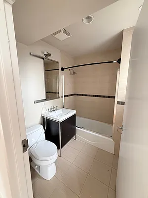 Rented by Bahar Management | media 10