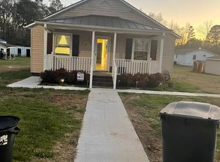 206 E Pine St, La Crosse, VA 23950