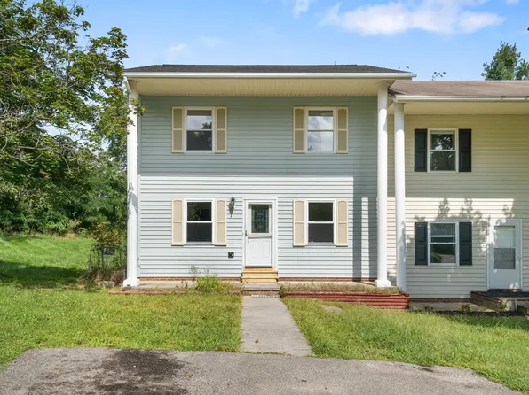 385 Warren St, Christiansburg, VA 24073