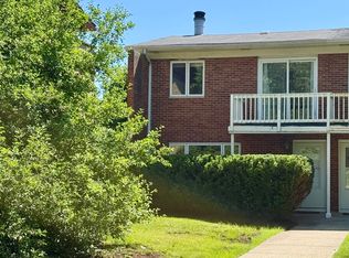333 Cherry Valley Rd, Vernon Hills, IL 60061