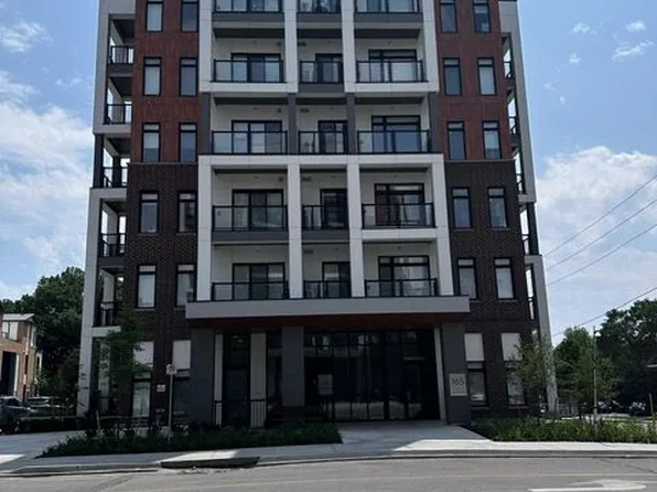 165 Canon Jackson Dr W, Toronto, ON