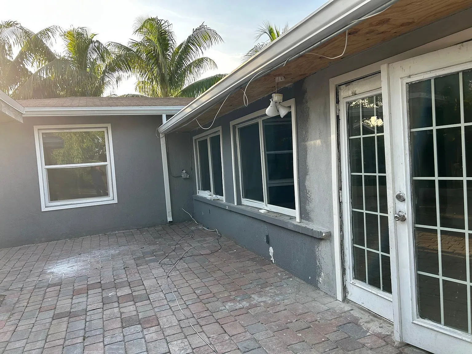 3 bed, 2.0 bath, 1640 sqft, $2,999 — Photo 1