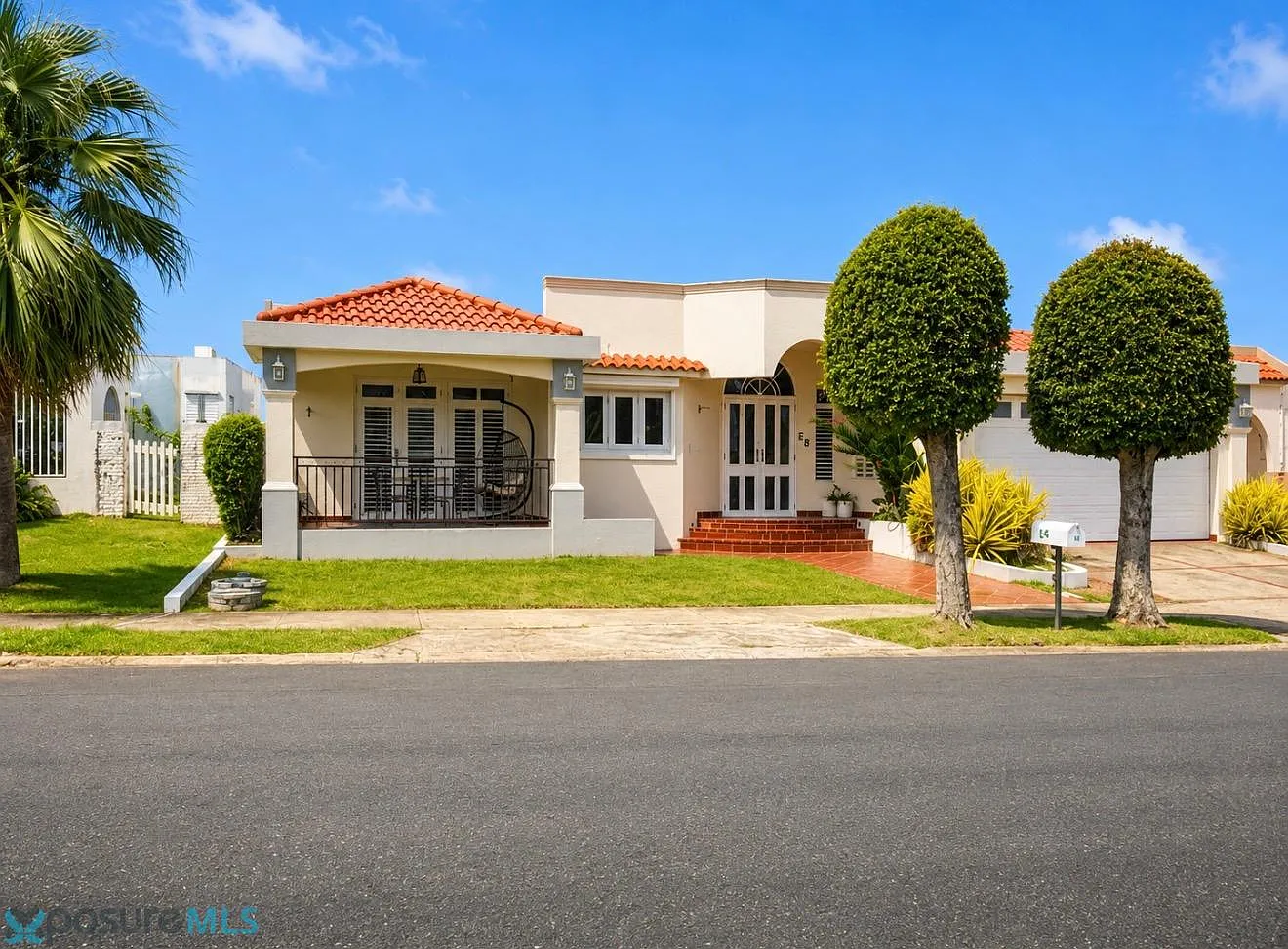 3 bed, 2.0 bath, 2500 sqft, $4,450 — Photo 1