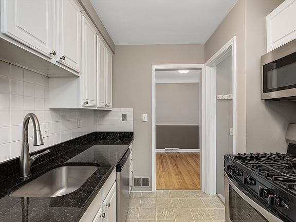 4th image of 3329 Ravena Ave