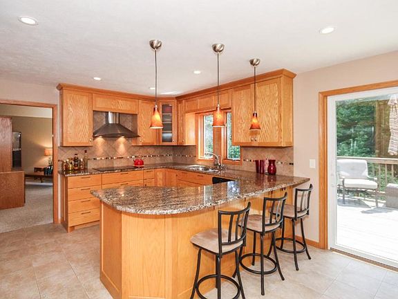 4th image of 11660 Brentwood Ln NW