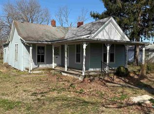 820 Main St, Grandview, IN 47615