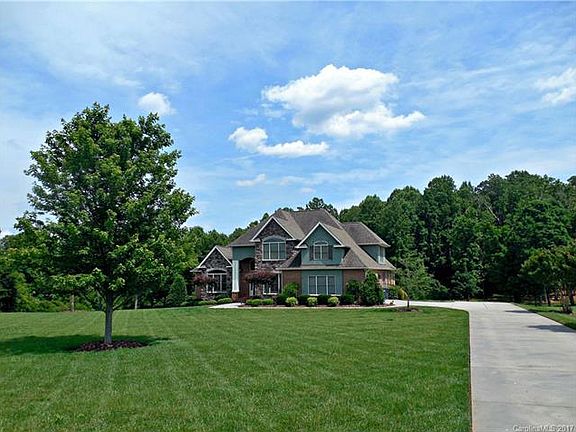 2nd image of 142 Cedar Lake Dr