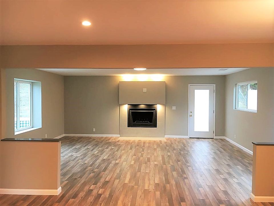 2nd image of 9754 Pebble Beach Dr
